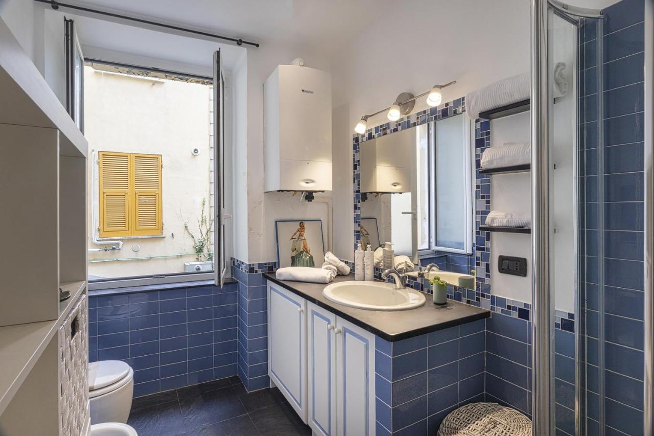 Santa Chiara Apartment By Wonderful Italy Genua Buitenkant foto